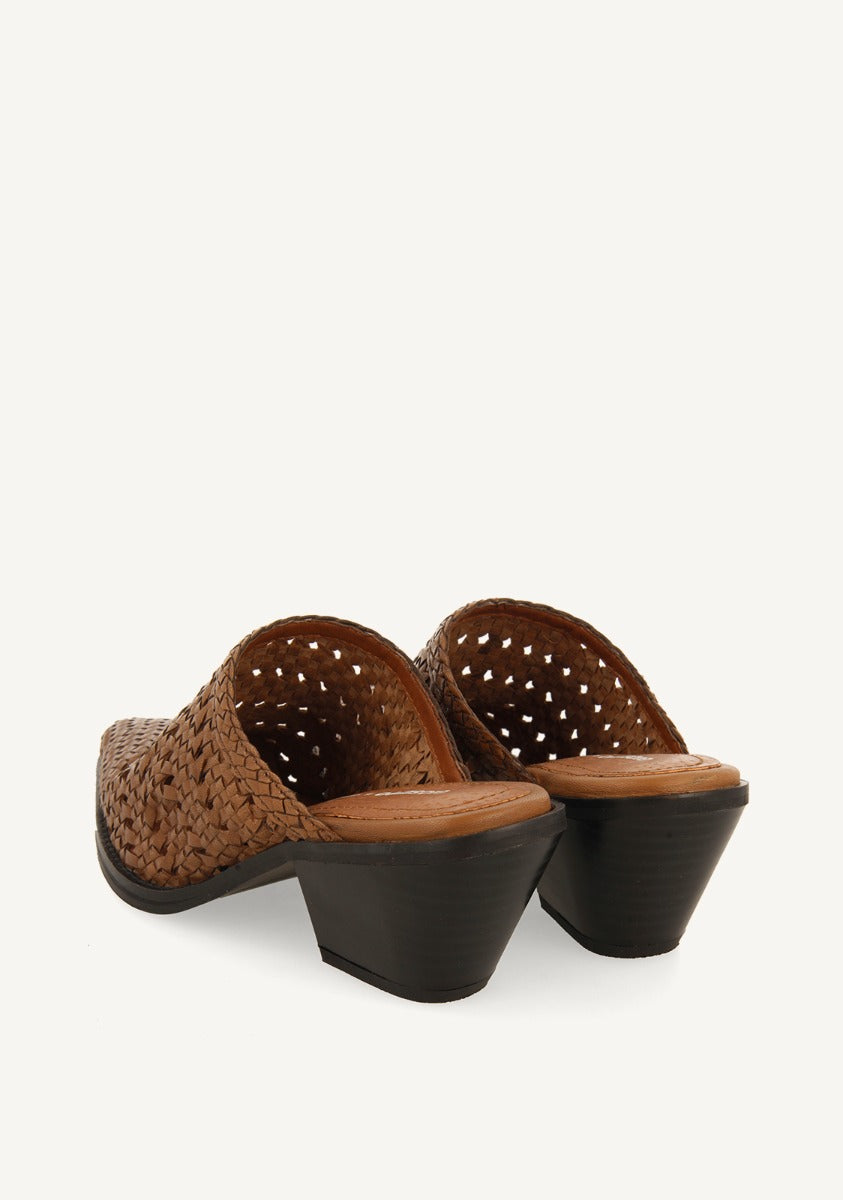 LEATHER HEEL MULES CLOGS BATTONYA