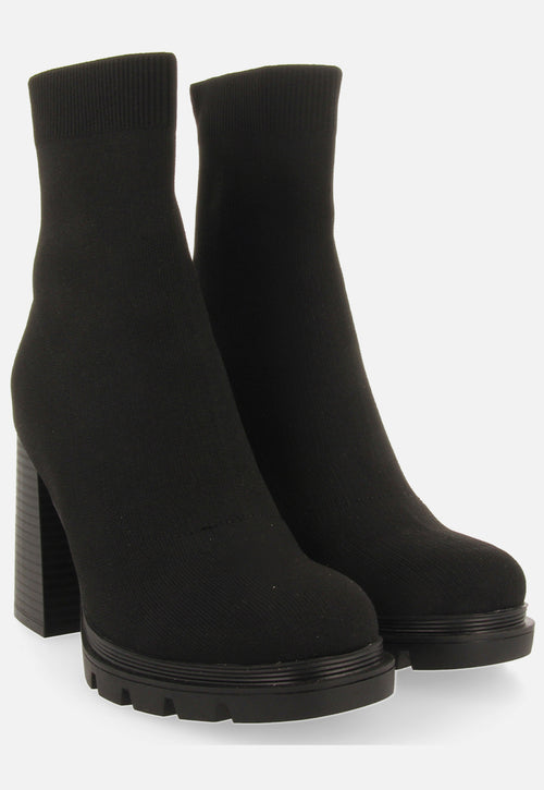 SOCKS-STYLE ANKLE BOOTS WITH HEEL AND TRACK SOLE KENDERES