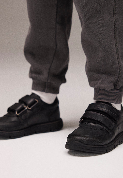 SCHOOL TENNIS SHOES MADE OF LEATHER MARVEDE