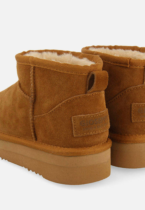 BLONDE AUSTRALIAN BOOTS