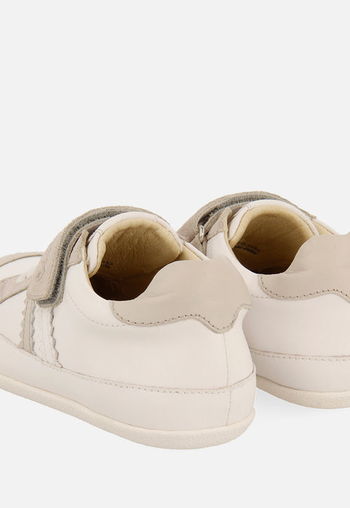 WHITE BASKETS WITH ADJUSTABLE CLOSURES FOR BOYS AND GIRLS SKRADIN