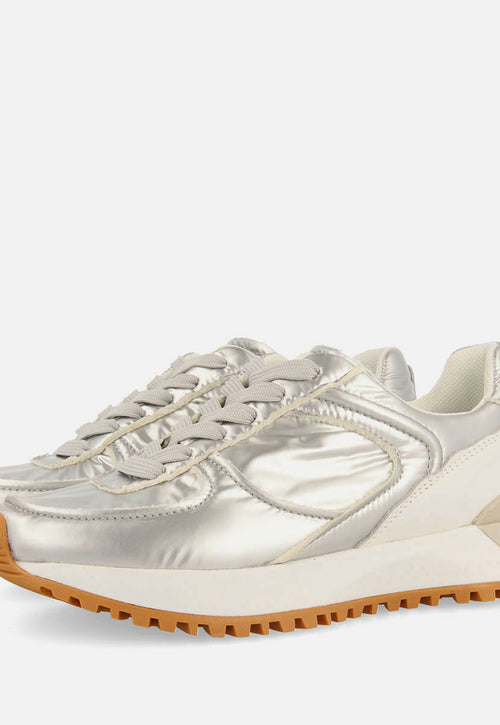 SNEAKERS METALIZADAS NABBE