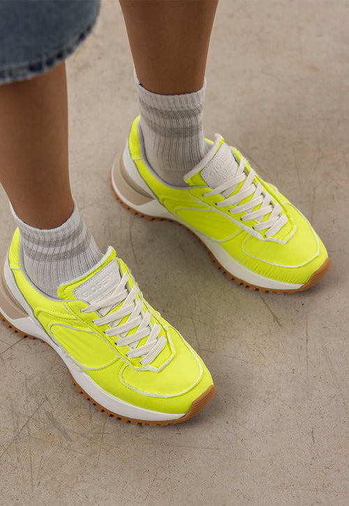 SNEAKERS METALIZADAS TULLY