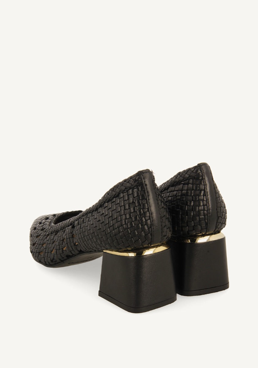 SAPATOS DE SALTO EM COURO TRANÇADO NITRA