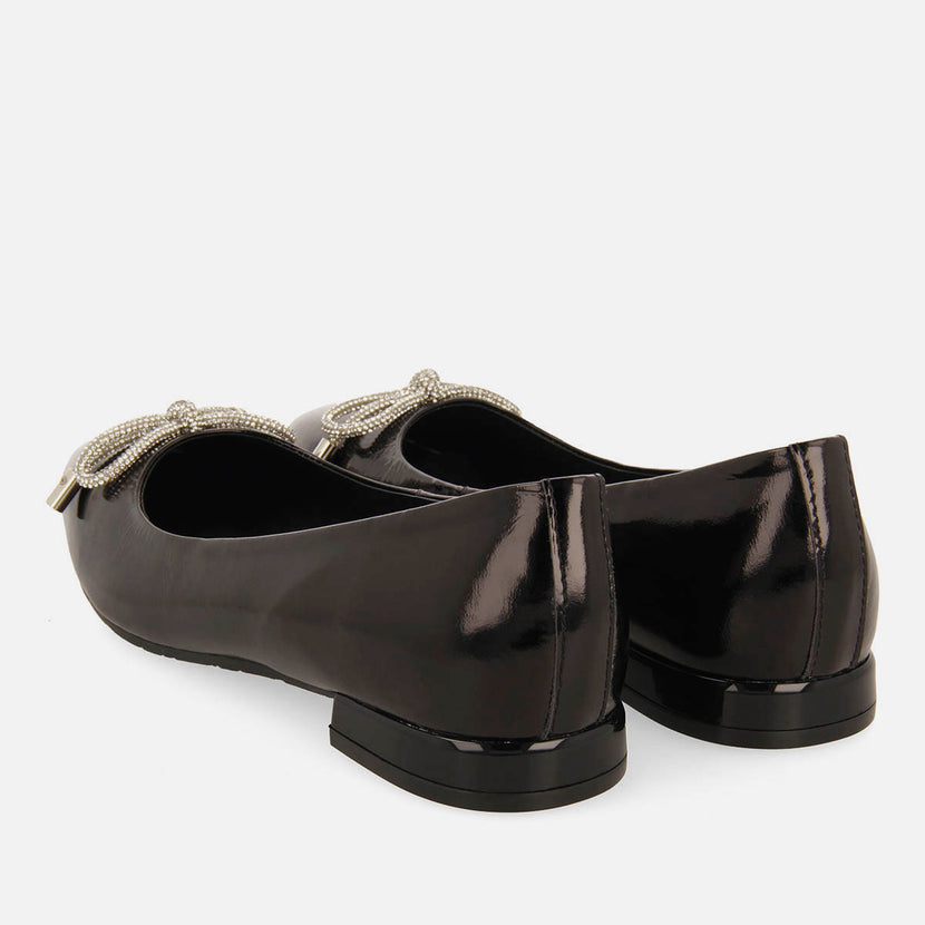 LEATHER BALLET FLATS WITH BOW DETAIL VASVAR
