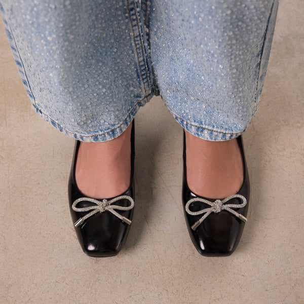 LEATHER BALLET FLATS WITH BOW DETAIL VASVAR