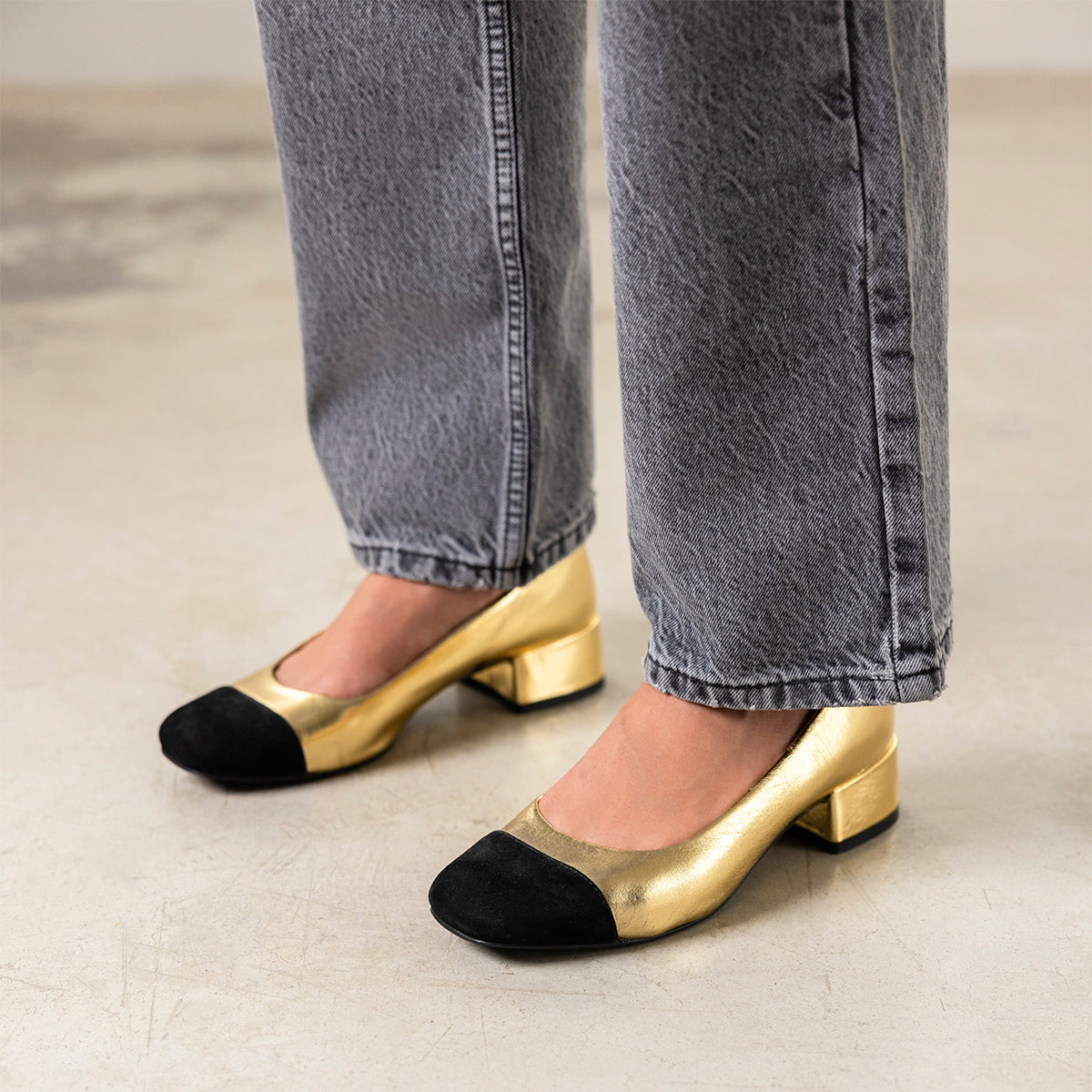 METALLIC LEATHER COURT SHOES AVDEROD