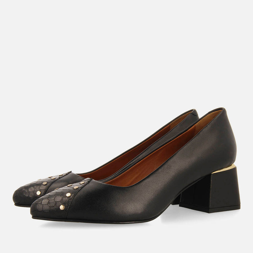 ZAPATOS DE SALÓN TACHUELAS PIEL BRASHER