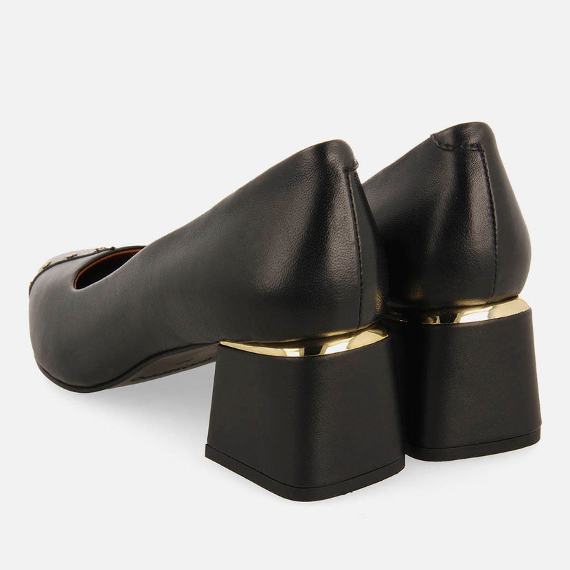 ZAPATOS DE SALÓN TACHUELAS PIEL BRASHER
