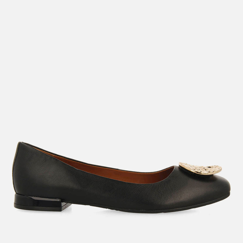 DANCE SHOES MADE OF LEATHER JELSAVA