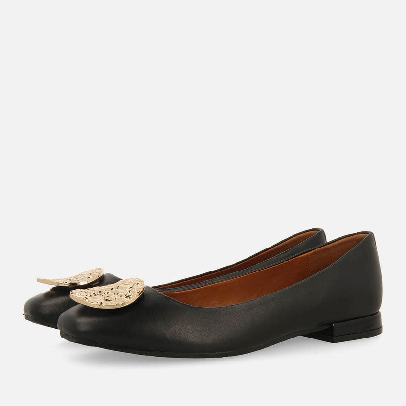 DANCE SHOES MADE OF LEATHER JELSAVA