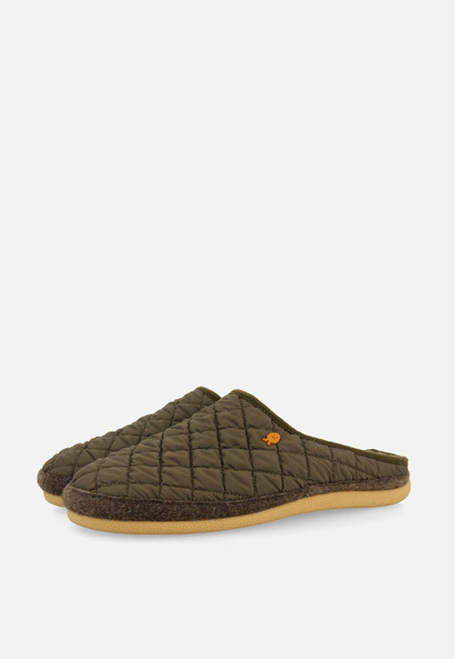 STAFFORD PADDED SLIPPERS