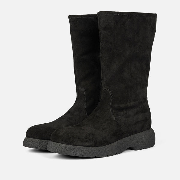 BOTAS MULTIPOSIÇÃO EM CAMURÇA DE PELE COM PELO KOSSEN