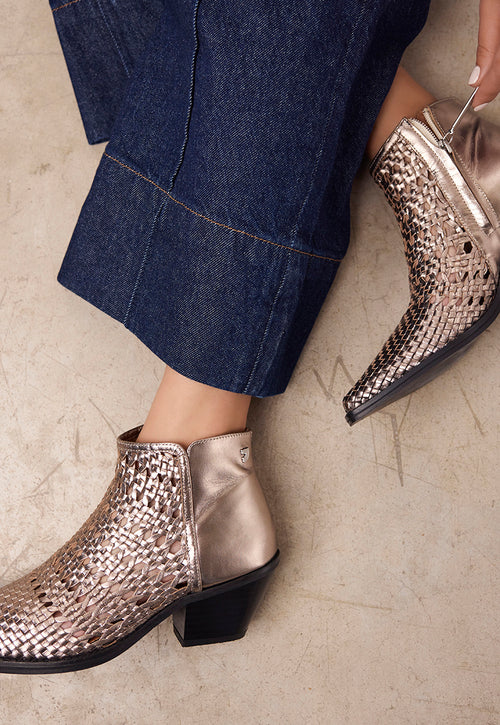 COWBOY BRAIDED HEEL LEATHER BOOTIES CRAWFORD