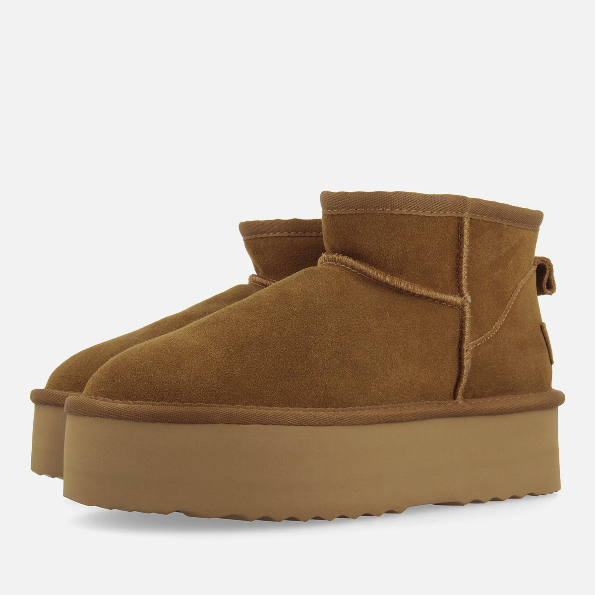 STIVALI AUSTRALIANI CON PIATTAFORMA IN PELLE ALLEGANY