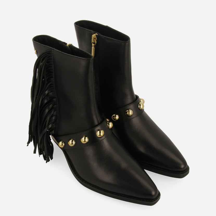 BOTINES TACÓN PIEL FLECOS Y TACHAS CLARKSVILLE