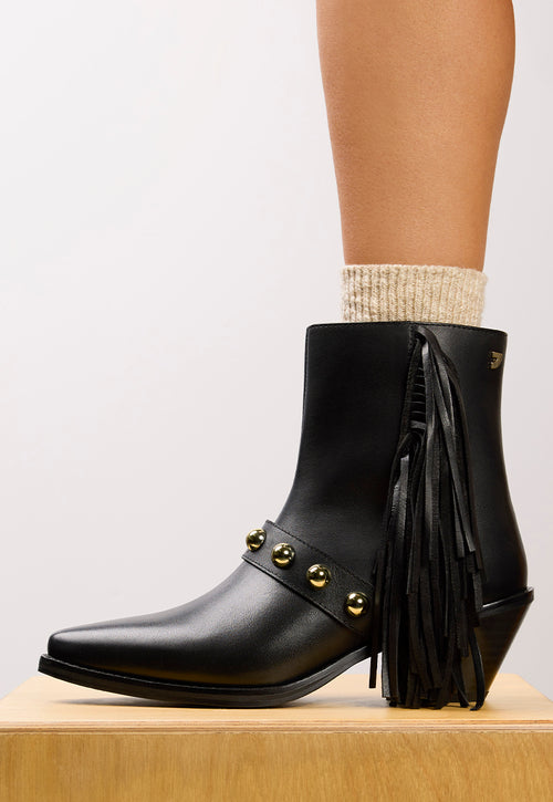LEATHER ANKLE BOOTS FRINGES AND STUDS CLARKSVILLE