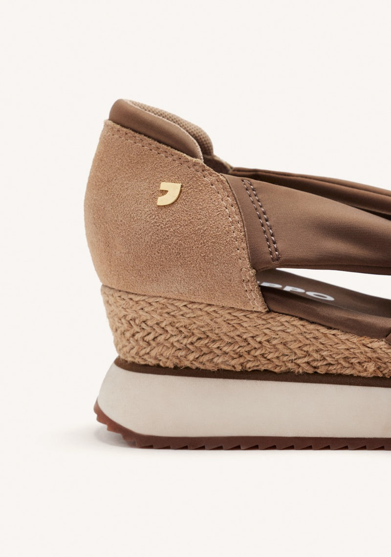 ZAPATILLAS ABIERTAS PIEL CUÑA RAFIA DARLINGTON