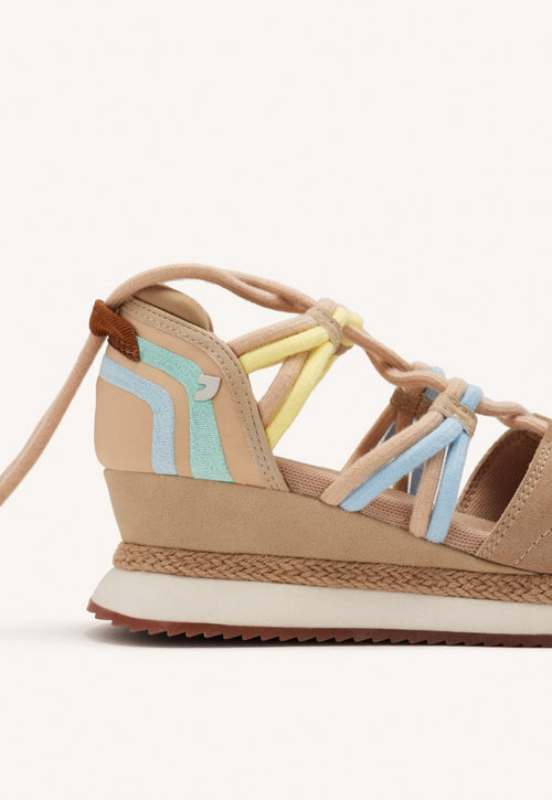 ZAPATILLAS ABIERTAS PIEL CUÑA RAFIA BRIDPORT