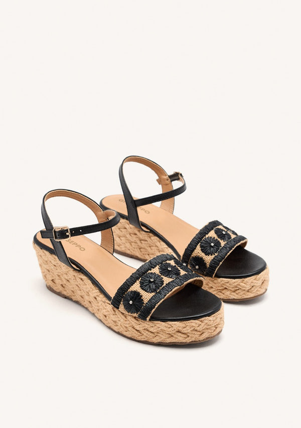 SANDALI CON RICAMI PELLE E ZEPPA IN RAFIA CANDIA