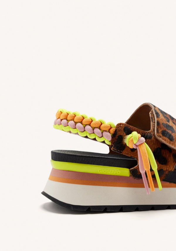 SANDALIAS DEPORTIVAS PIEL LEOPARDO LEVERETT