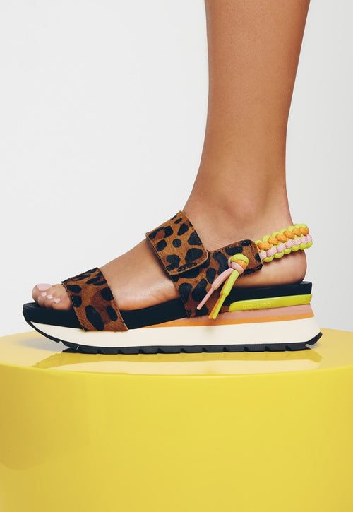 SANDALIAS DEPORTIVAS PIEL LEOPARDO LEVERETT