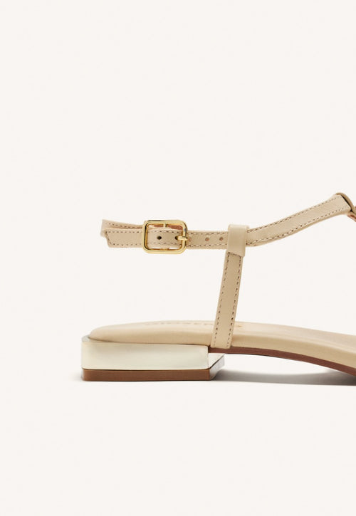 SANDALIAS PIEL TACHAS STINNETT