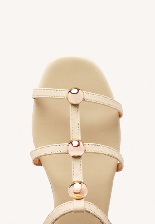 SANDALIAS PIEL TACHAS STINNETT