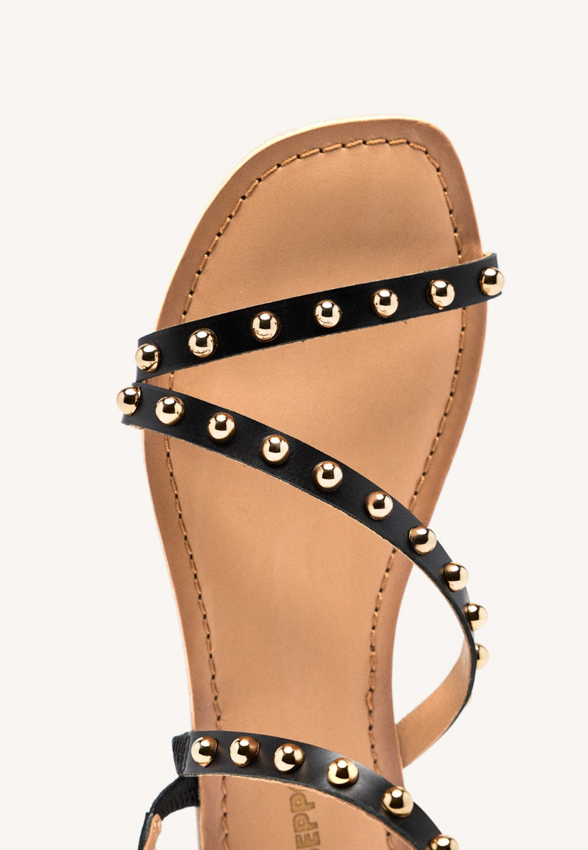 SANDALIAS PIEL TACHAS NECEDAH