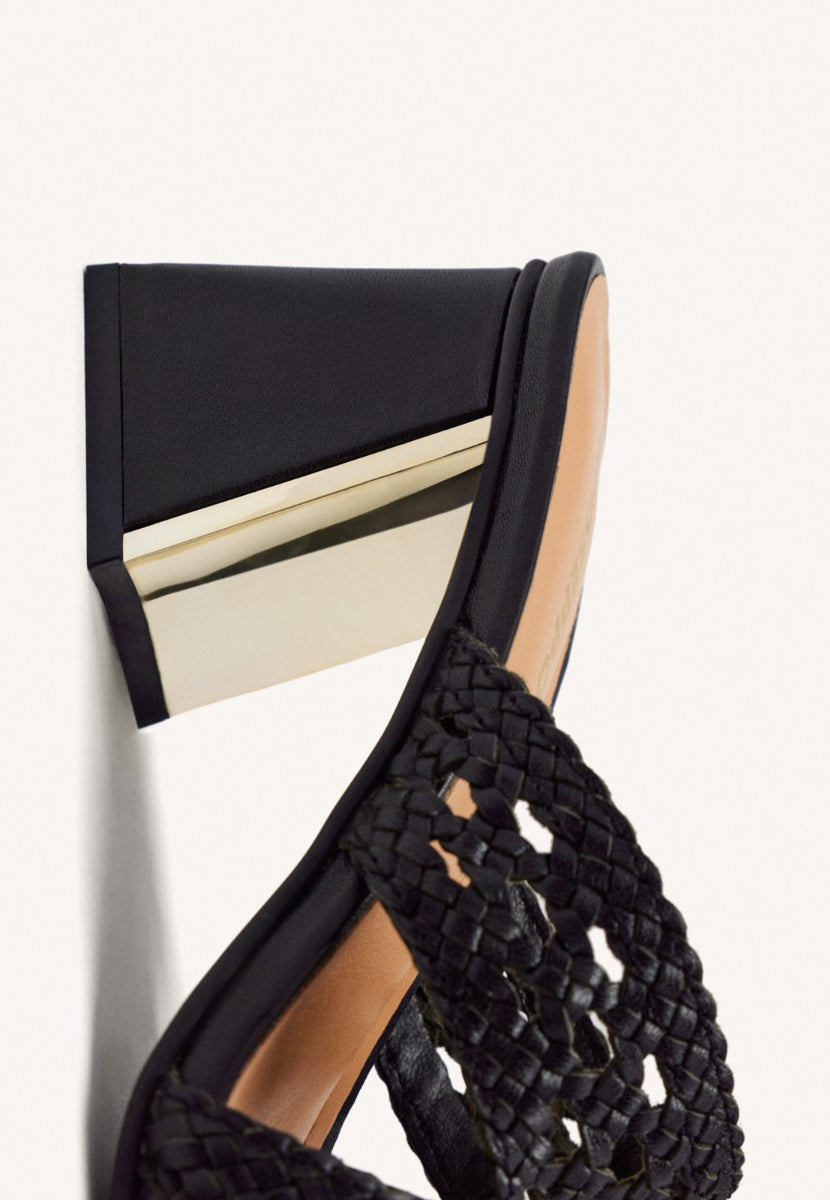 SANDALIAS MULES TACÓN Y PIEL TRENZADA KEWAUNEE