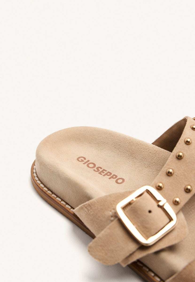 SANDALIAS TACHAS PIEL STELLA