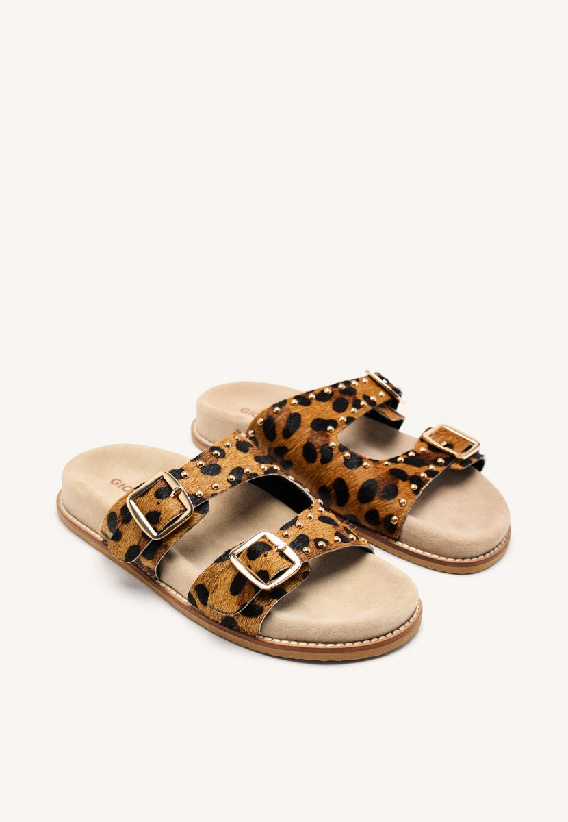 SANDALIAS TACHAS PIEL LEOPARDO STELLA