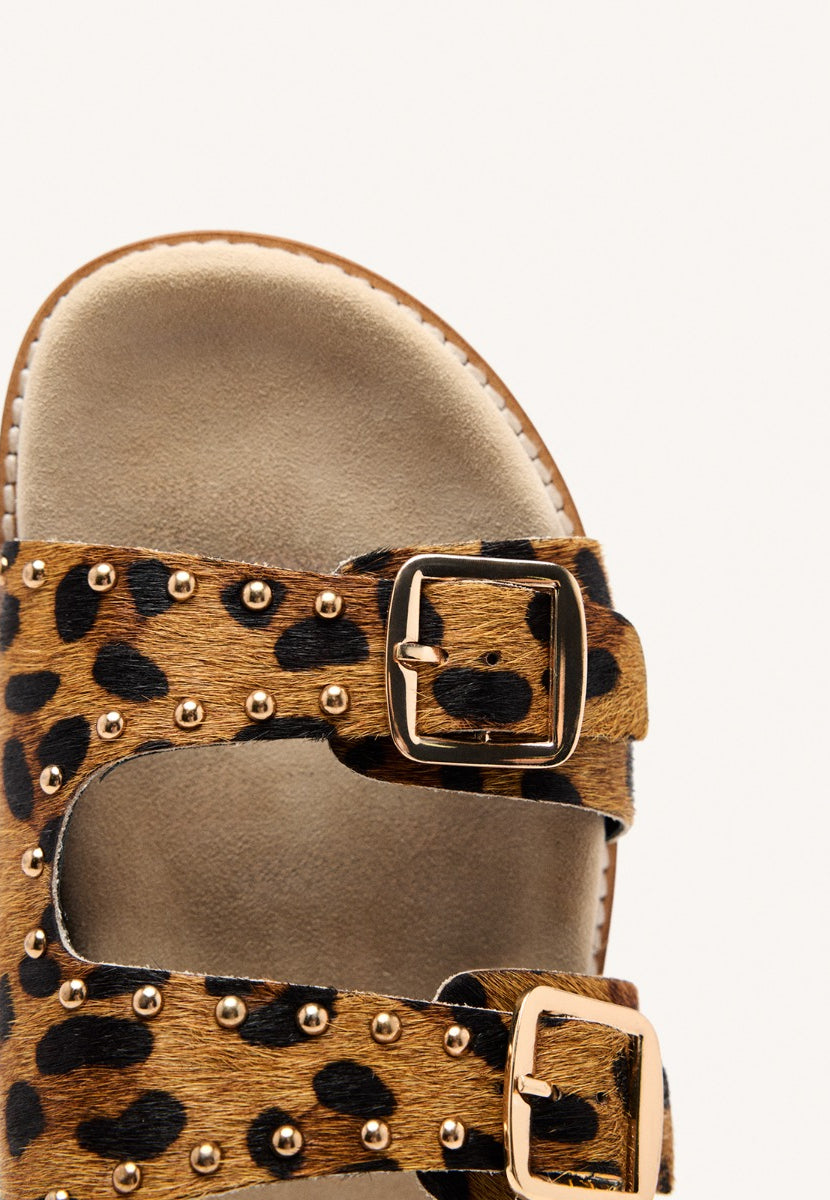 SANDALIAS TACHAS PIEL LEOPARDO STELLA