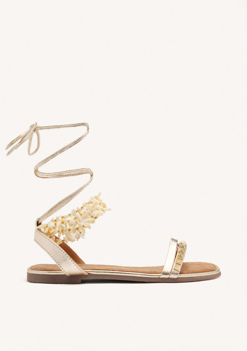 SANDALIAS PIEL TACHAS Y ABALORIOS PHOEBE