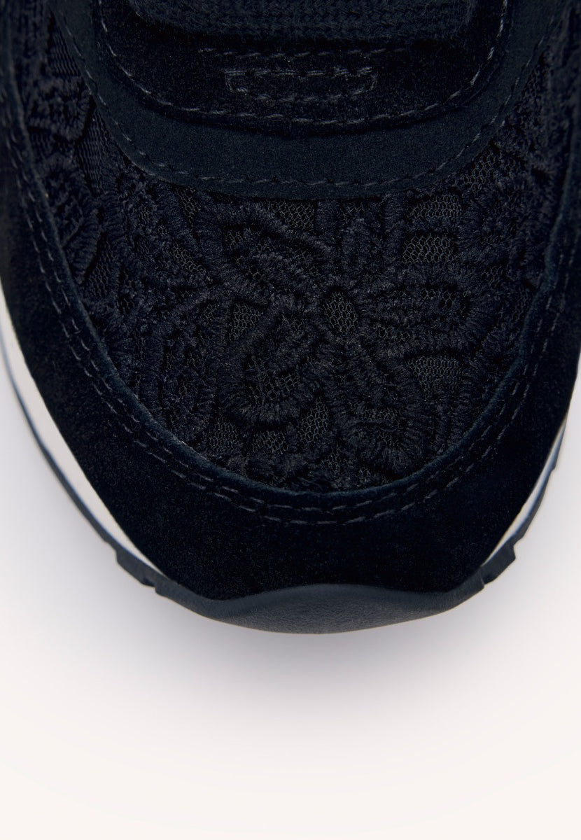 SNEAKERS CON ZEPPA IN LACCI DI PELLE MILLADORE