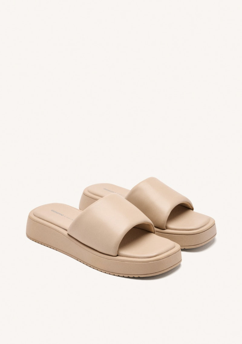 SANDALI CON PLATEAU PETERSHAM