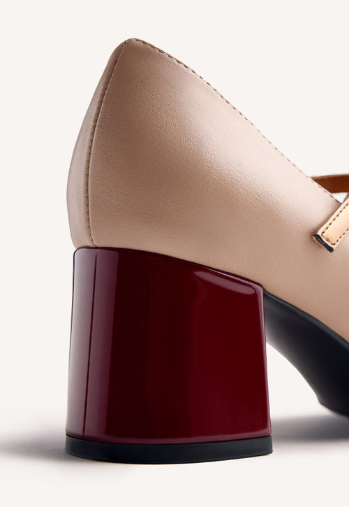 CONTRASTS MARY-JANES OKLEE