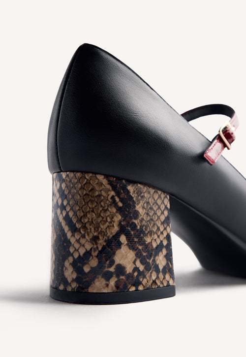 CONTRASTS MARY-JANES OKLEE