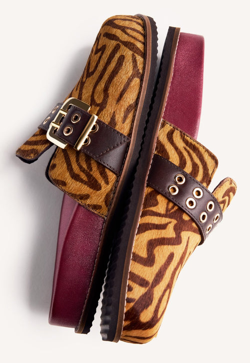 ANIMAL PRINT LEATHER CLOGS BEULAH