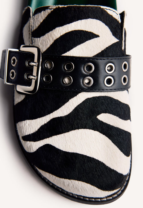 ANIMAL PRINT LEATHER CLOGS BEULAH