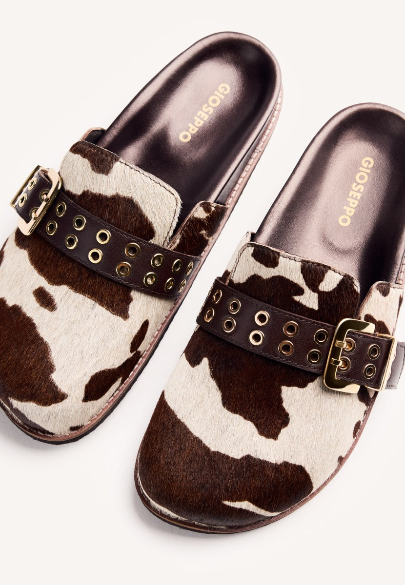 ZUECOS PIEL ESTAMPADO ANIMAL BEULAH