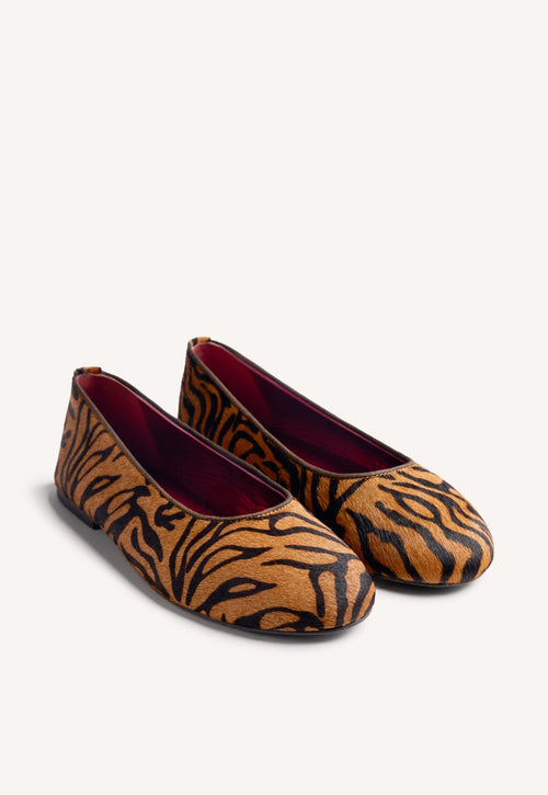 ANIMAL PRINT LEATHER BALLET FLATS CHOKIO