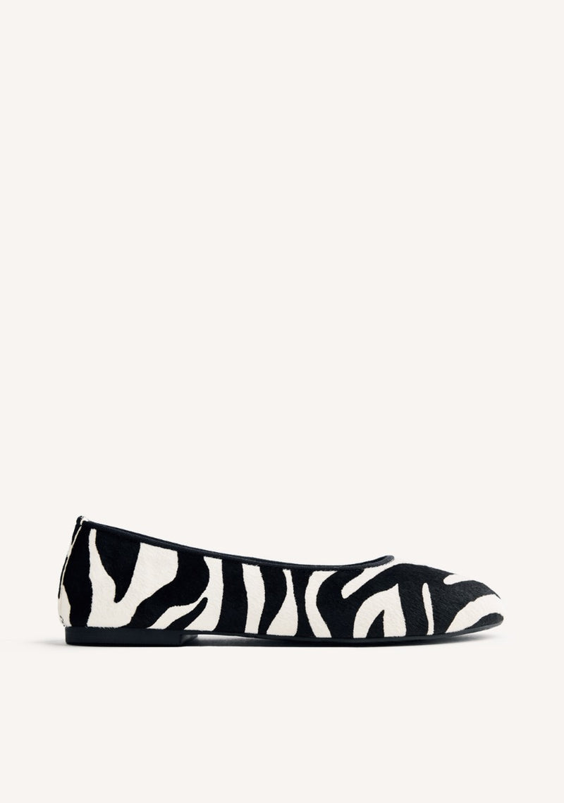 ANIMAL PRINT LEATHER BALLET FLATS CHOKIO