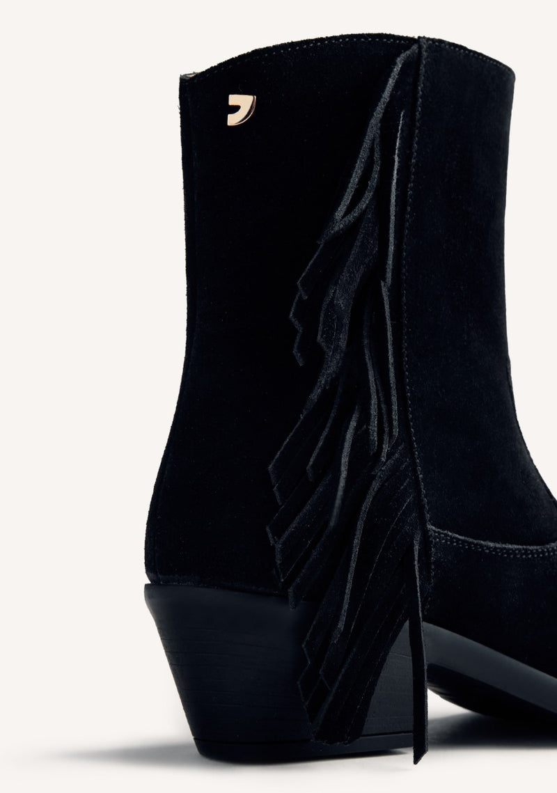 BOTAS COWBOY COM FRANJAS COURO KASSON
