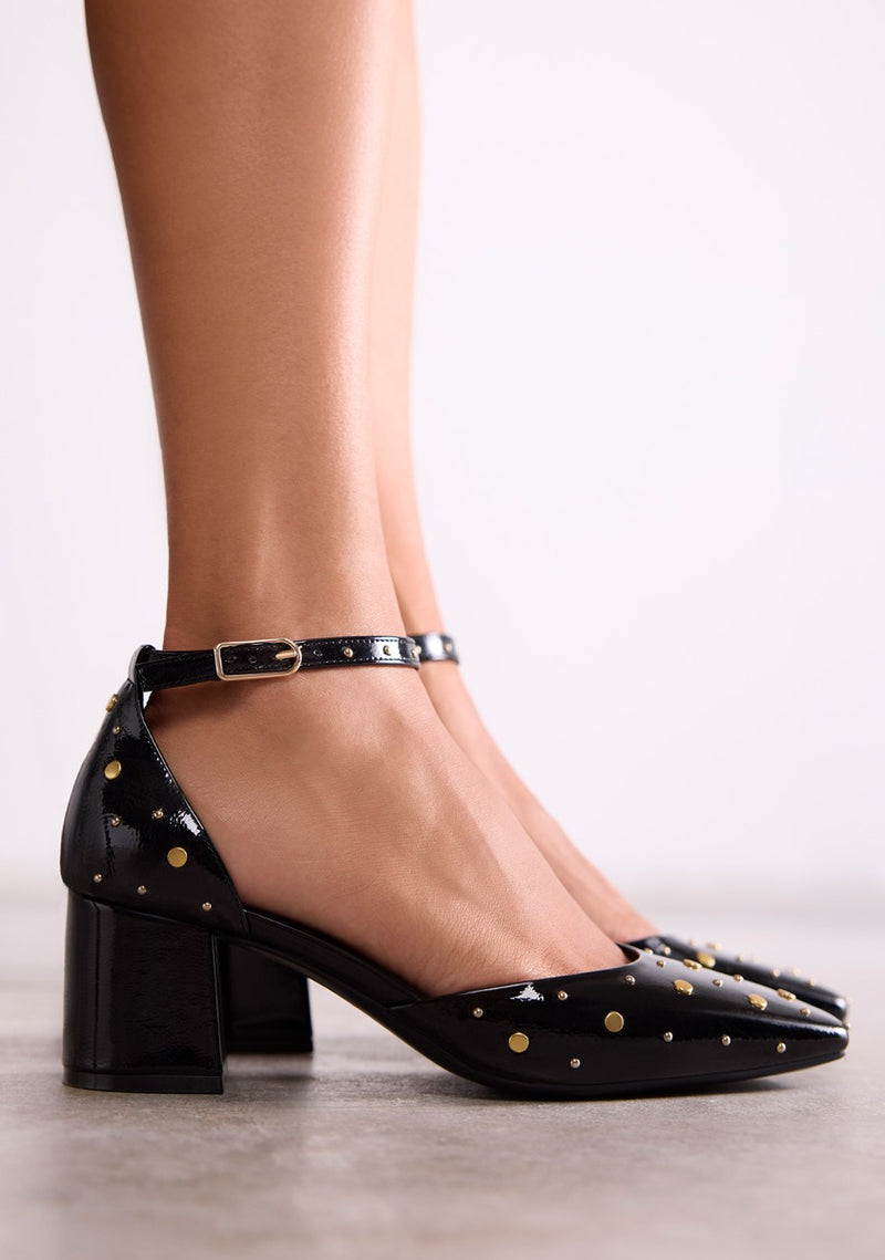 ZAPATOS TACÓN TACHAS KINBRAE