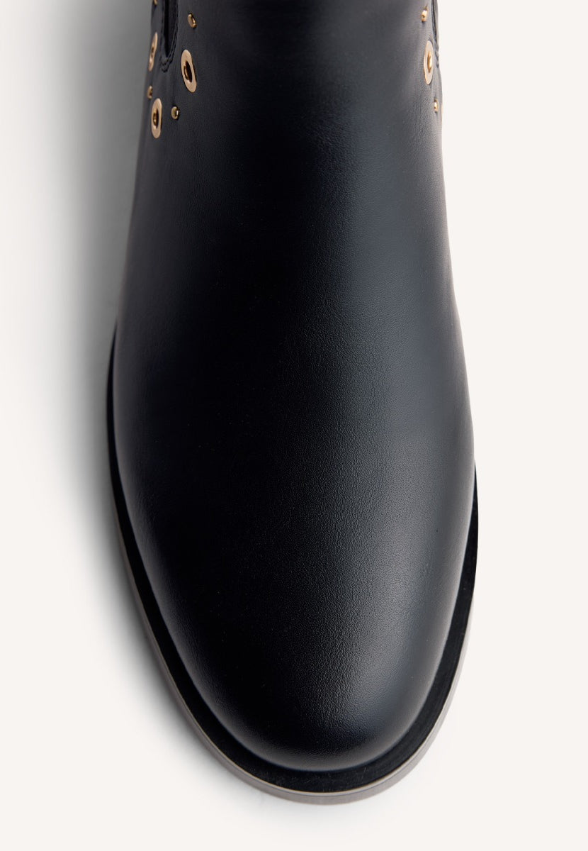 BOTINES CHELSEA TACHAS Y OLLADOS HALMA