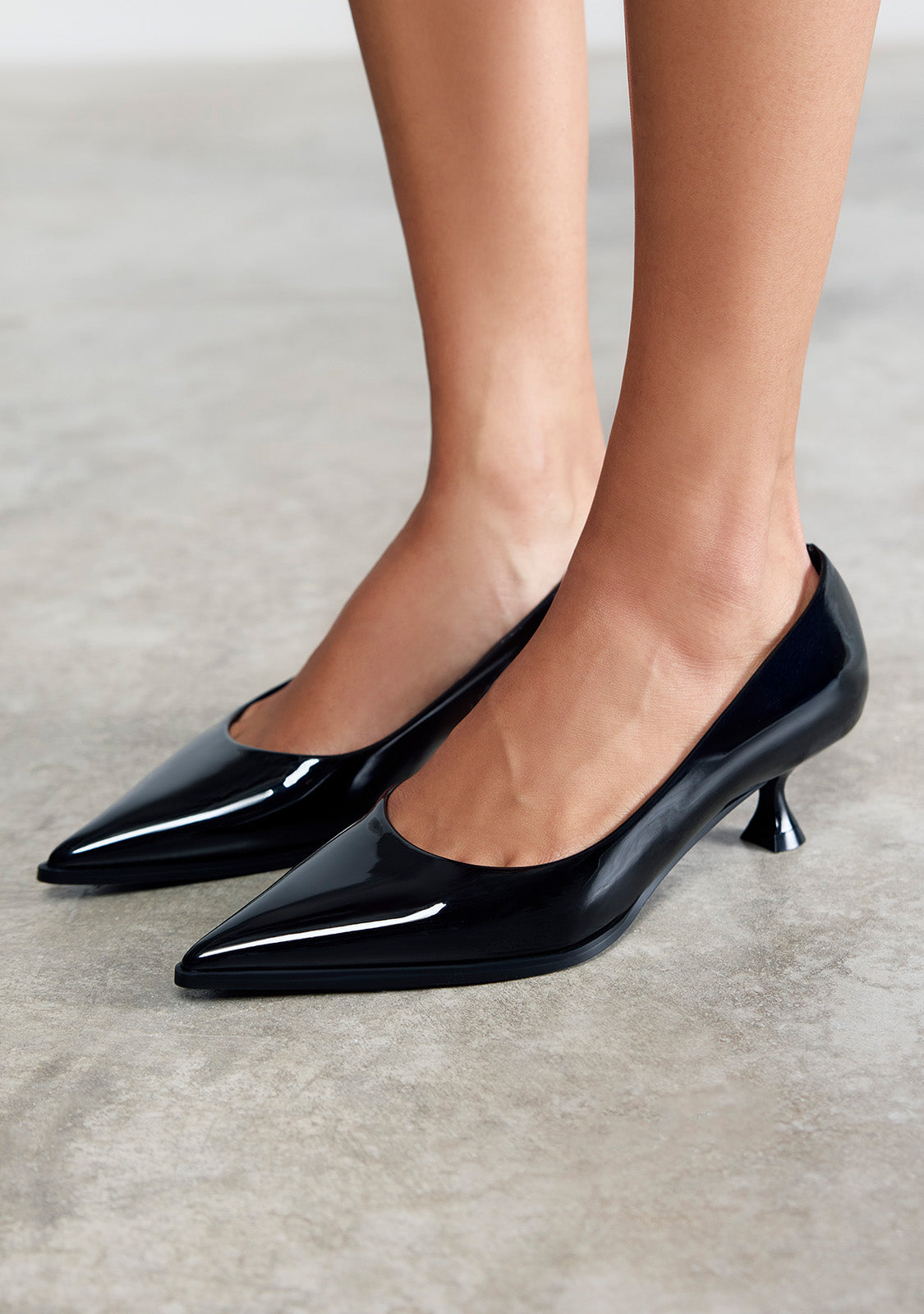 PATENT EFFECT KITTEN HEELED SHOES MAZEPPA