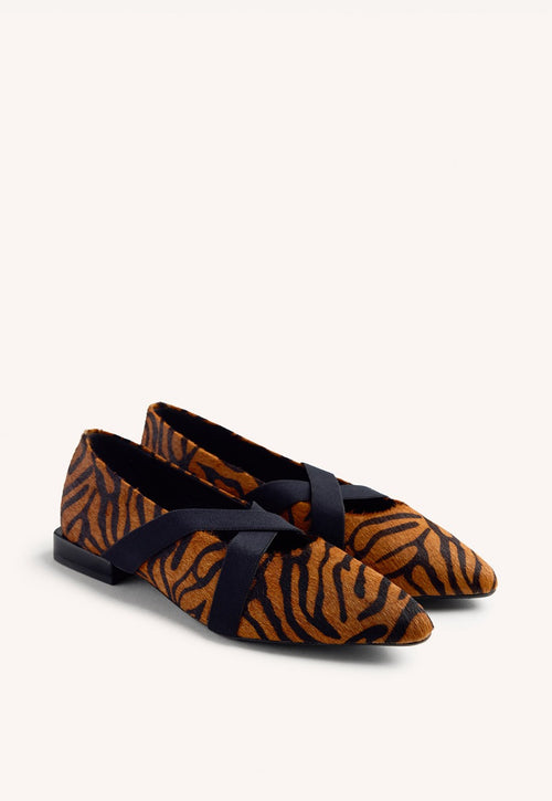 ANIMAL PRINT LEATHER BALLET FLATS MILACA