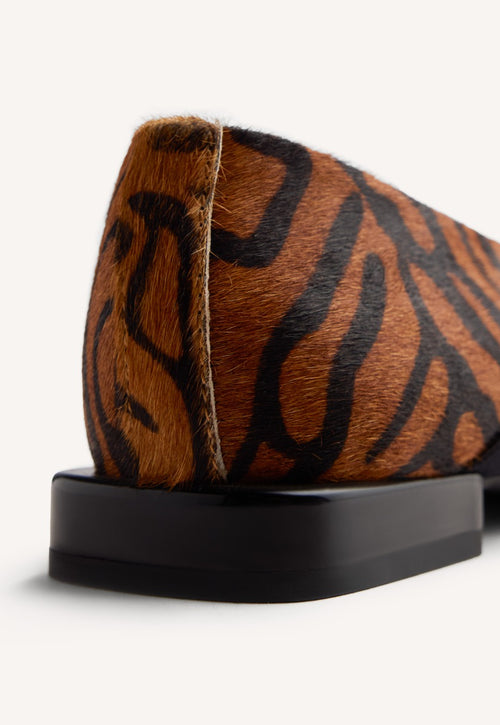 ANIMAL PRINT LEATHER BALLET FLATS MILACA