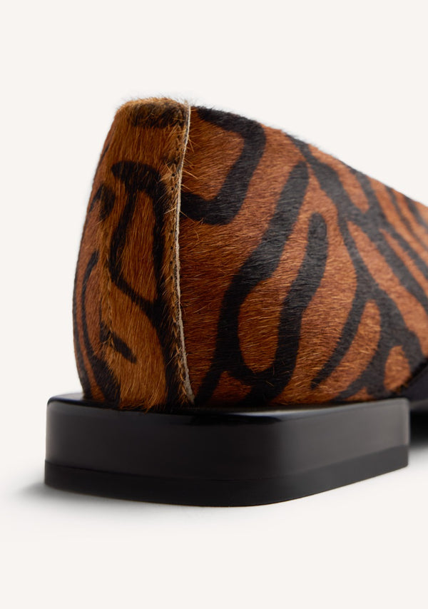ANIMAL PRINT LEATHER BALLET FLATS MILACA